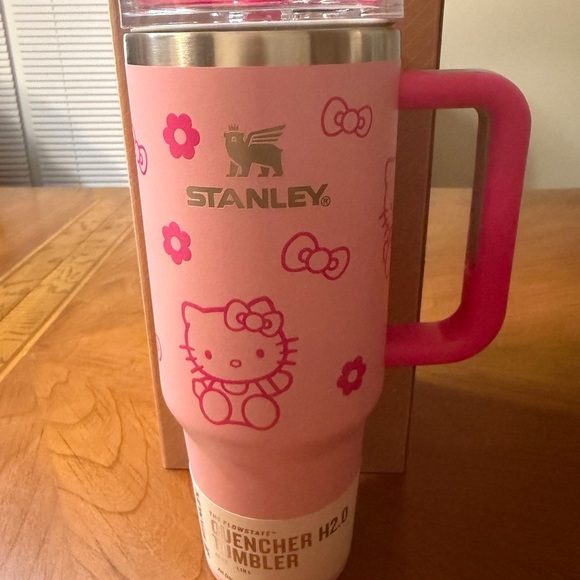 Stanley Other - NIB Stanley x Hello Kitty Pink Travel Tumbler Mug 40oz